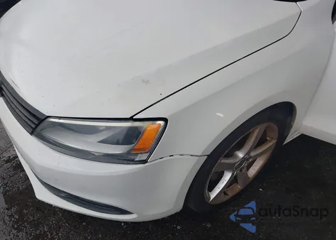 2011 Volkswagen Jetta 2.5L Se z USA, uszkodzony, nr VIN 3VWDX7AJ3BM351608